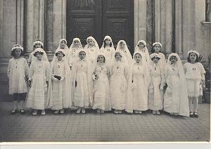 COMMUNIONS ORAN SOEURS TRINITAIRES DE SAINT LOUIS FILLES 19XX N01